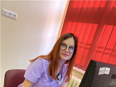 MUDr. Adriana Kratinová v nové dermatovenerologické ambulanci.